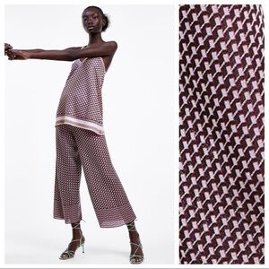 NWOT. Zara Printed Knit High-waist Trousers Size S
